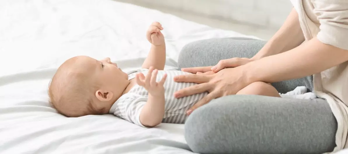 تمارين البطن للأطفال الرضع
